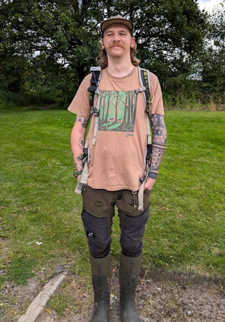 Volunteer Alex at Adel Dam reserve