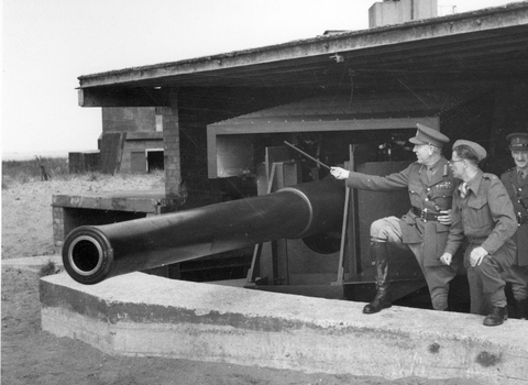 WW2 gun